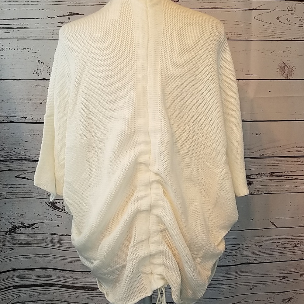 NWT! Ivory White Boho shrug cardigan w/ruched back - Picture 3 of 6